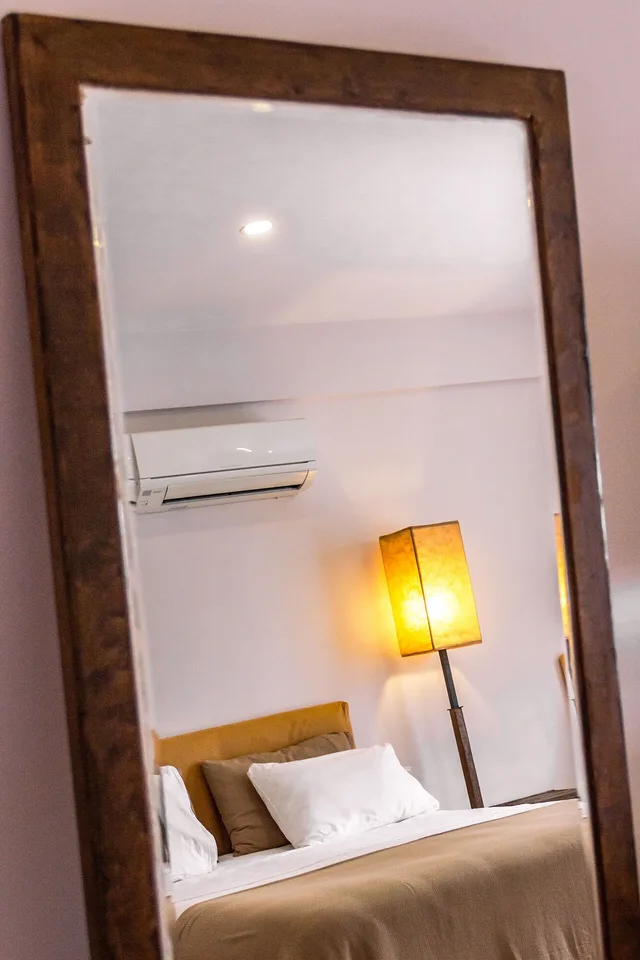 غرفة عائلية بسرير كينج وسريرين منفصلين بإطلالة جزئية على البحر، Kas Old Town Hotel 2/6