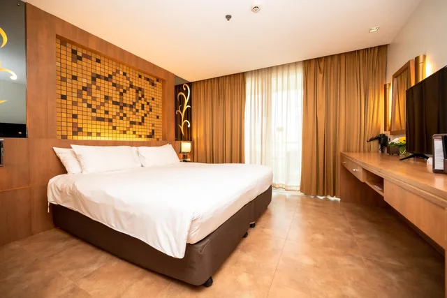 deluxe .، Centara Nova Hotel Pattaya 5/10