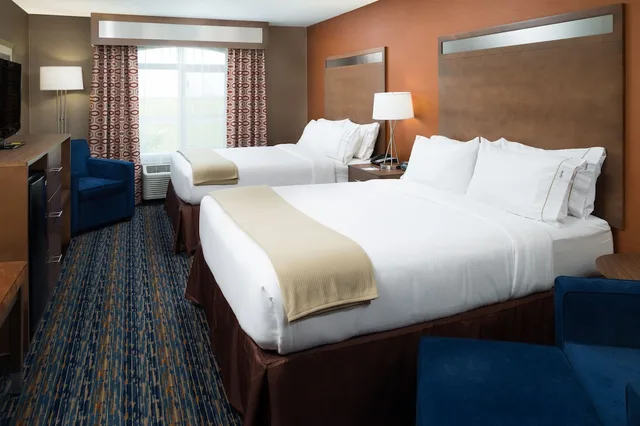 غرفة قياسية بسريرين كوين لذوي الإعاقة، Holiday Inn Express Rocklin - Galleria Area 3/9