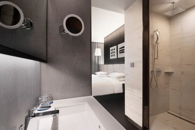 غرفة بسريرين منفصلين بإطلالة على المدينة، Four Points By Sheraton Seoul Gangnam 6/7