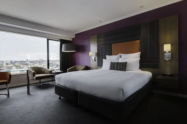 Classic, King Bed, PULLMAN SYDNEY HYDE PARK 3/4