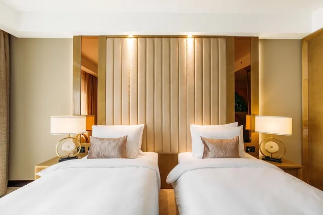 غرفة سوبيريور بسريرين منفصلين، Marjan Plaza Hotel 2/3