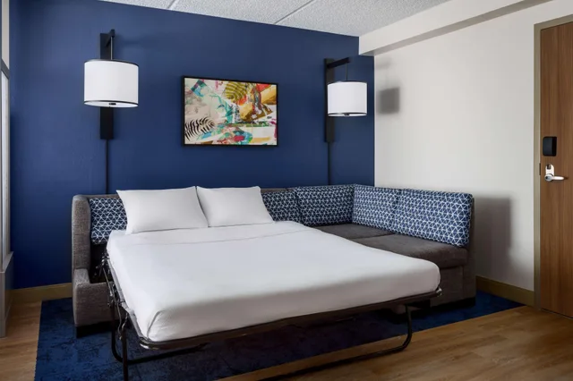 غرفة بسرير كينج، Hyatt Place Across from Universal Orlando Resort 2/4