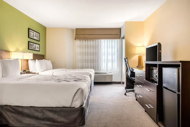 غرفة قياسية بسرير كوين، Sleep Inn & Suites Columbus South 1/6