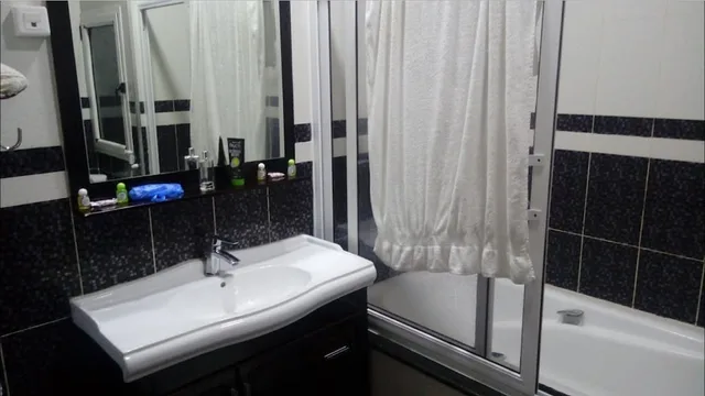 غرفة بسريرين منفصلين، Hotel Maraval Oran 3/4