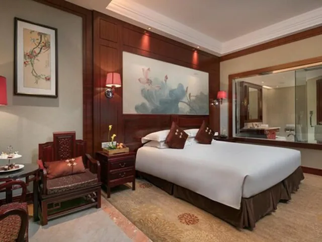 غرفة تنفيذية بسريرين منفصلين بإطلالة على الحديقة، Blossom Water Museum Hotel 1/1
