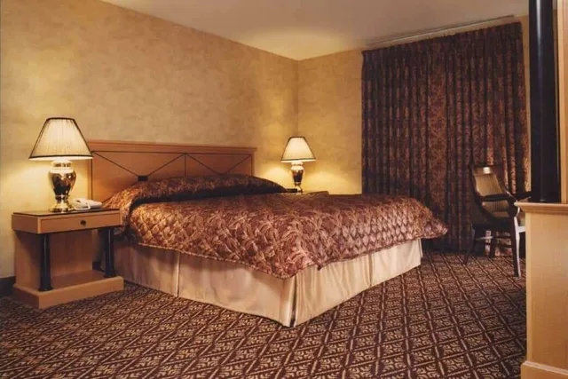 غرفة بسريرين مزدوجين، The Bertram Inn & Conf Ctr, Trademark Collection Hotel 2/2
