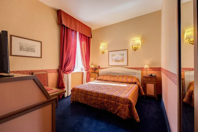 غرفة كلاسيكية بسرير مزدوج أو سريرين منفصلين، Antico Palazzo Rospigliosi 2/8