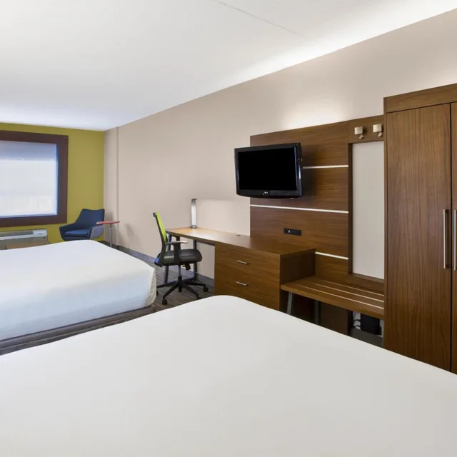 غرفة بسريرين مزدوجين لذوي الإعاقة، Holiday Inn Express & Suites Manchester-Conf Ctr(Tullahoma) 1/5