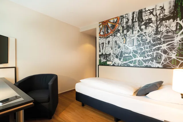 Standard, Double Bed, Sunday Hotel Bad Honnef 4/15