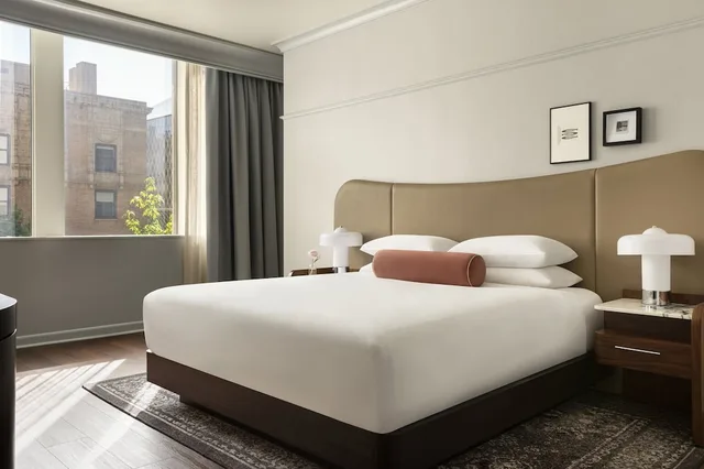 غرفة بريميوم بسرير كينج، Kimpton Hotel Monaco Seattle 3/5