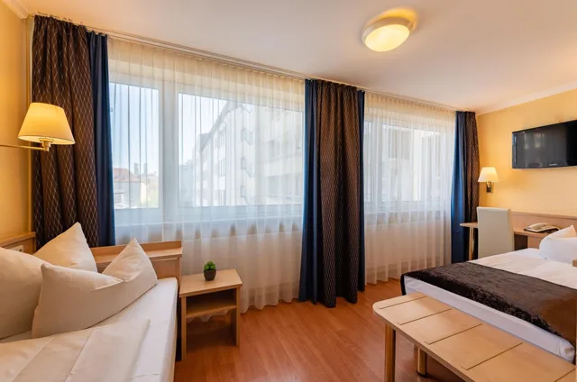 غرفة بسريرين منفصلين، Hotel Royal 4/9
