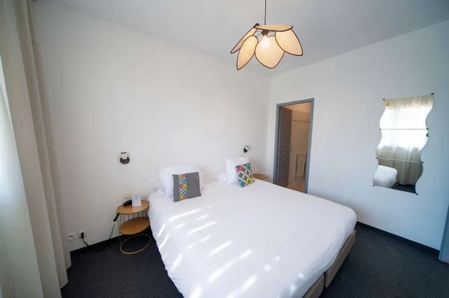 غرفة عائلية بسرير كينج وسريرين منفصلين مع أريكة، Sure Hotel by Best Western Beziers Le Monestie 3/12