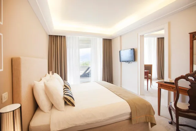 جناح جونيور بسرير كوين، Croatia Hotel 2/4