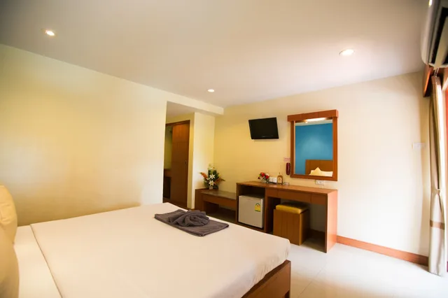 غرفة قياسية بسرير مزدوج، Twin Palms Resort 2/3