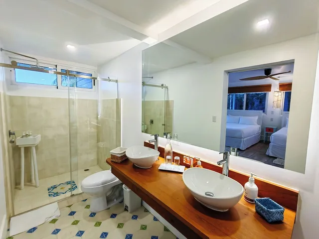 غرفة عائلية بسريرين مزدوجين، Tortuga Lodge and Gardens 3/3