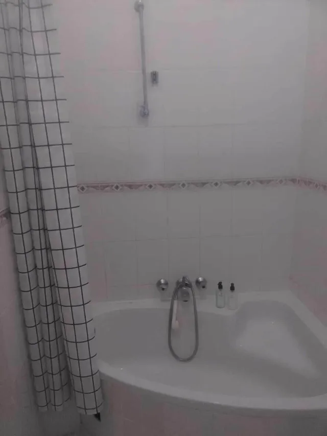 غرفة كومفورت بسرير مزدوج وسرير فردي، Broadway Guesthouse 4/5