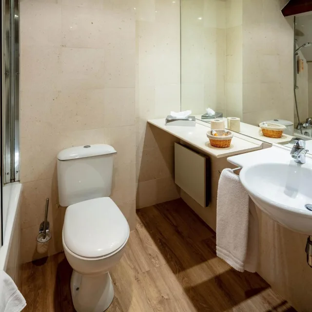 Orchard, Room، Garrigae Manoir de Beauvoir 3/3