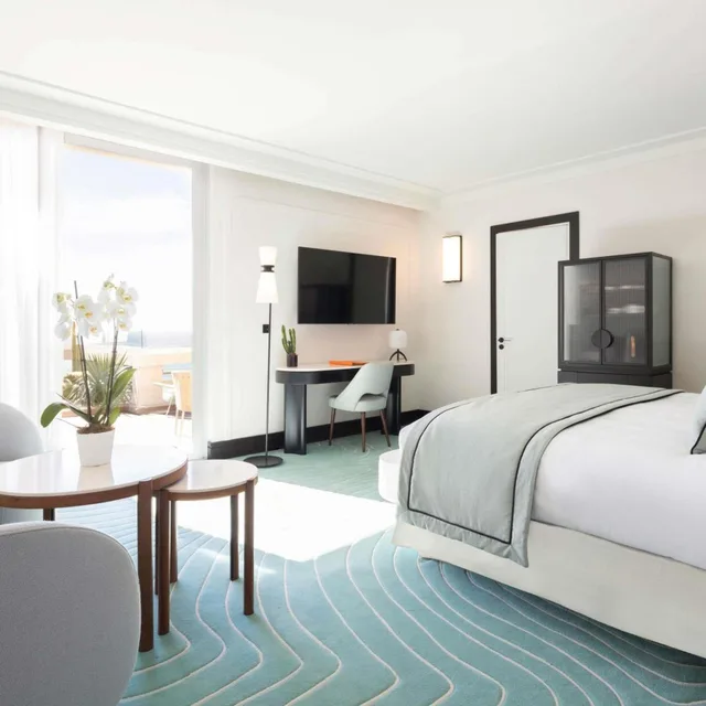غرفة بانورامية بإطلالة على البحر بشرفة، Mondrian Cannes 4/10