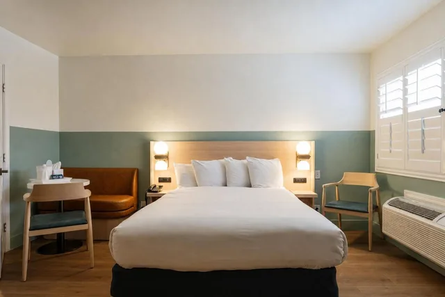 1 Bedroom, Suite, 2 Queen Beds, Stargazer Inn And Suites 1/10