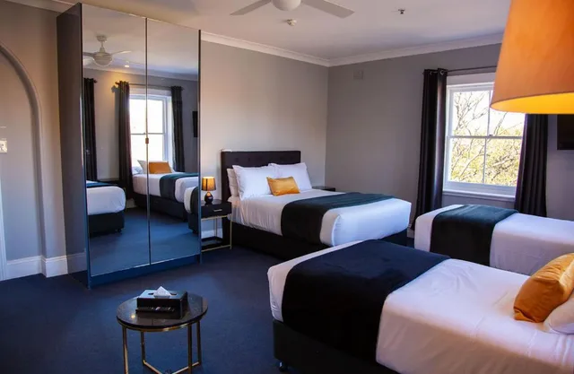 غرفة عائلية بسرير مزدوج وسريرين منفصلين بحمام مشترك، Bayswater Boutique Lodge 6/7
