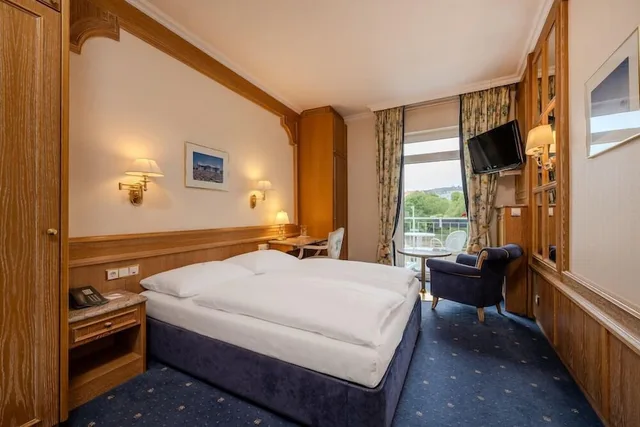 غرفة سوبيريور بسرير كوين بشرفة، Ringhotel Seehof Berlin 3/7