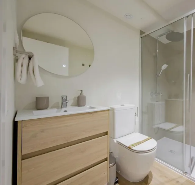 شقة ديلوكس بسريرين مزدوجين بـ3 غرف نوم مع أريكة، Tu Casa Bonita en Avenida America 7/10