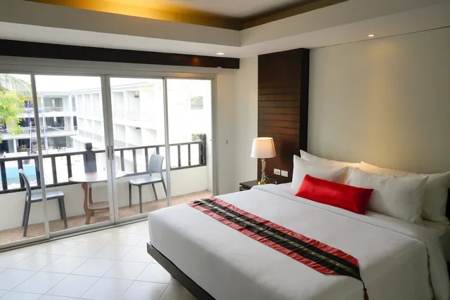 غرفة قياسية بسرير كوين بإطلالة على المسبح، Wild Orchid Villa Krabi 6/10