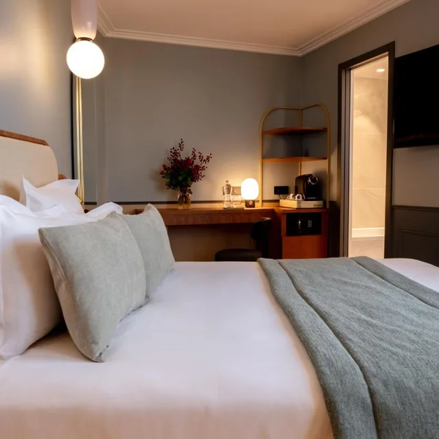 Relax, Triple, Grand Hotel Saint Michel 8/10