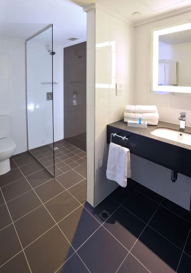 family suite, multiple beds، Novotel Melbourne on Collins 6/6