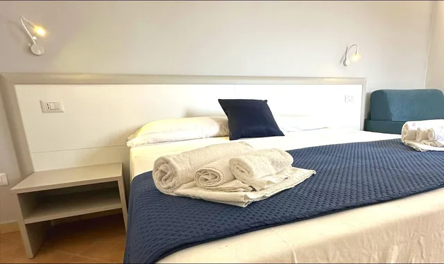 غرفة كومفورت بسرير مزدوج بشرفة، Residence Hotel La Taverna 2/2