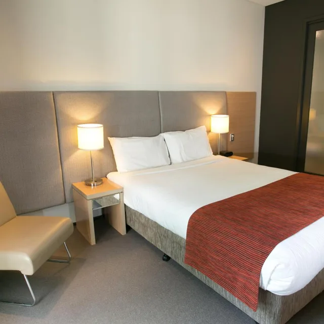 غرفة بسرير كوين، Alpha Hotel Eastern Creek 3/6