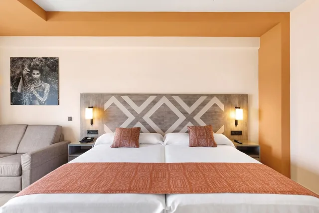 Room, Double Bed, Sofa, Balcony, Hotel Riu Baobab 1/3