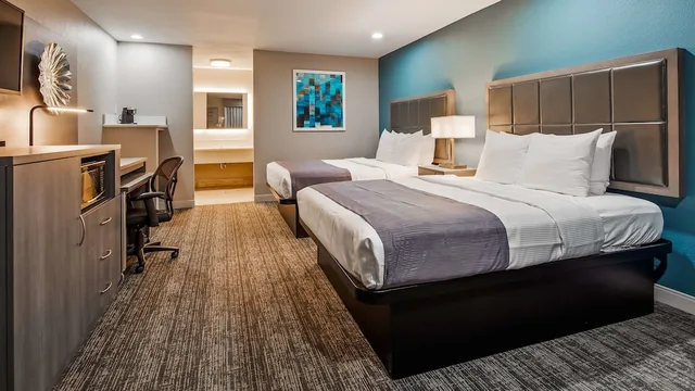 غرفة قياسية بسريرين كوين، Best Western Big Country Inn 1/7