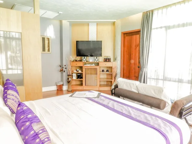 Junior Suite, Double Bed, Vartika Resovilla Kuiburi 3/4