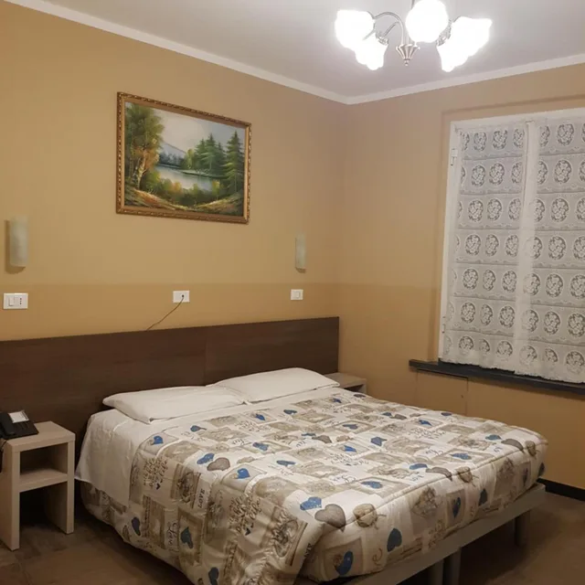Room, Single, Hotel Tommaseo 4/10