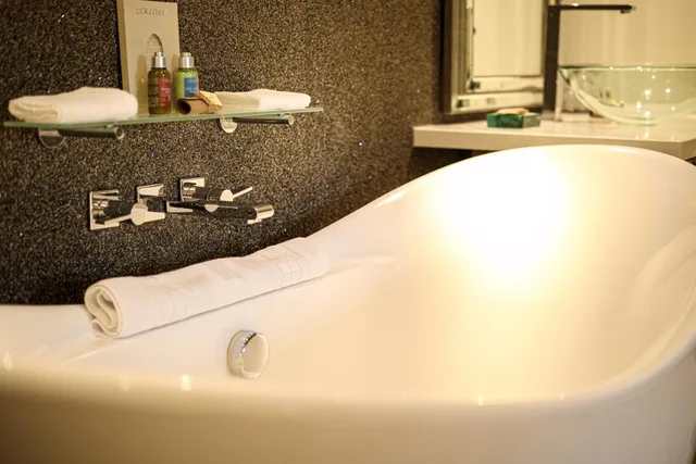 Garden, Luxury, Suite، Alexander House And Utopia Spa 10/10
