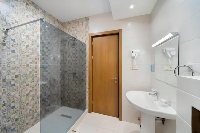 غرفة قياسية بسرير مزدوج أو سريرين منفصلين، Brooch Boutique Hotel 9/9