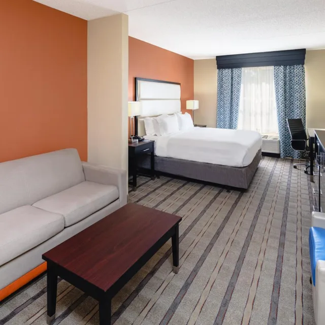 جناح استوديو بسرير كينج، Holiday Inn Express And Suites Duluth Mall Area 3/7