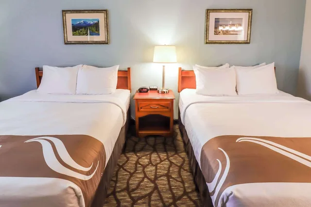 غرفة قياسية بسريرين كوين، Quality Inn & Suites Sequim at Olympic National Park 2/5