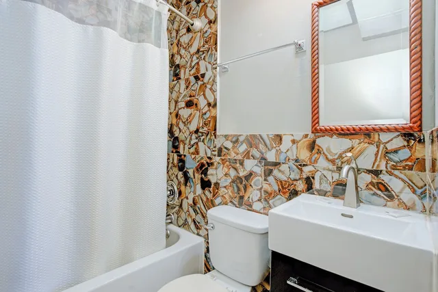 غرفة بسرير كينج بحوض جاكوزي للمدخنين، Miami Inn & Suites 5/5