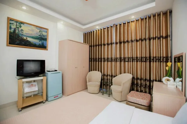 غرفة ديلوكس بسرير كوين بإطلالة على المدينة، Calmette Hotel 8/8