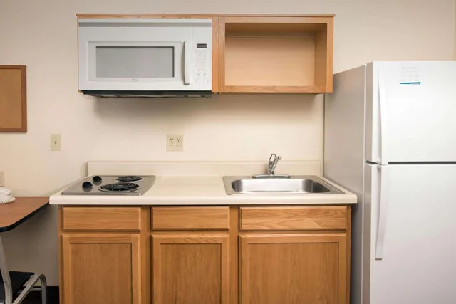 غرفة بسريرين مزدوجين، WoodSpring Suites Midland 5/6