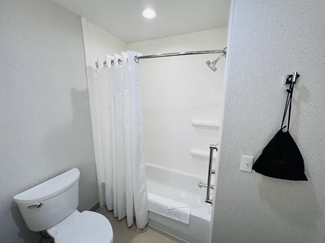 غرفة قياسية بسرير كينج، Holiday Inn Express Hotel Suites Salinas 5/5