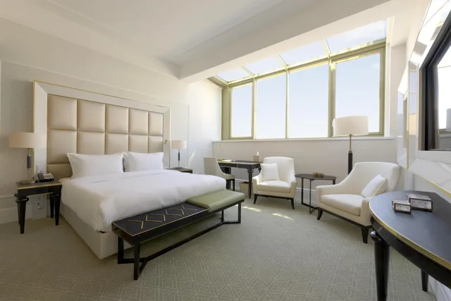 غرفة ديلوكس بسرير كينج، Parisi Udvar Budapest-Unbound Collection By Hyatt 10/10