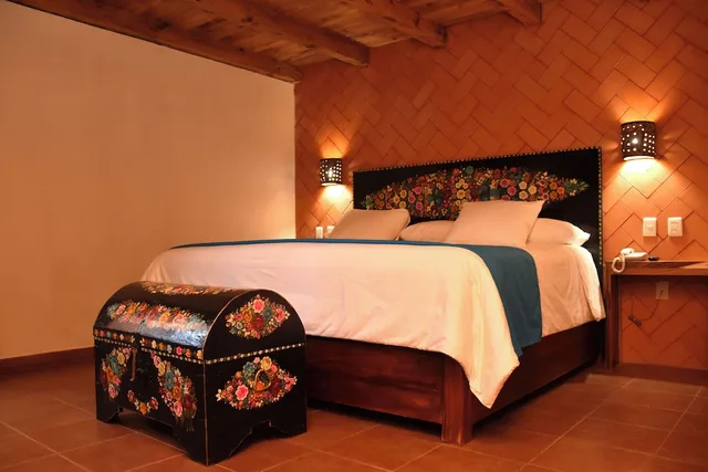 جناح جونيور بسرير كينج، Mansion del Valle 1/2