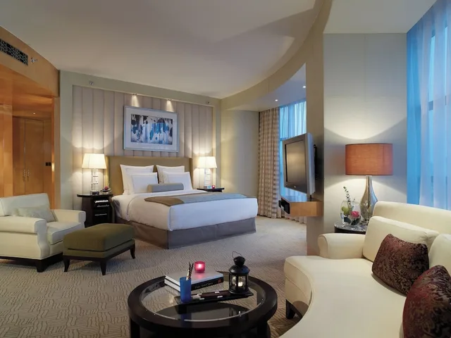جناح كلوب بريميير بسرير مزدوج بغرفة نوم واحدة، Ritz Carlton Financial Street 3/6