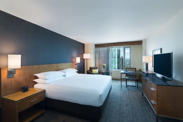 غرفة بسرير كينج لذوي الإعاقة، Hyatt Regency Denver 7/10