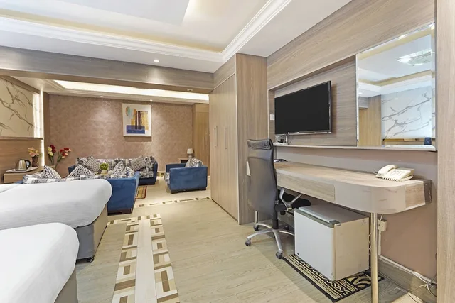 جناح تنفيذي بسرير كينج وسرير فردي، OYO 338 Transworld Hotel 5/5