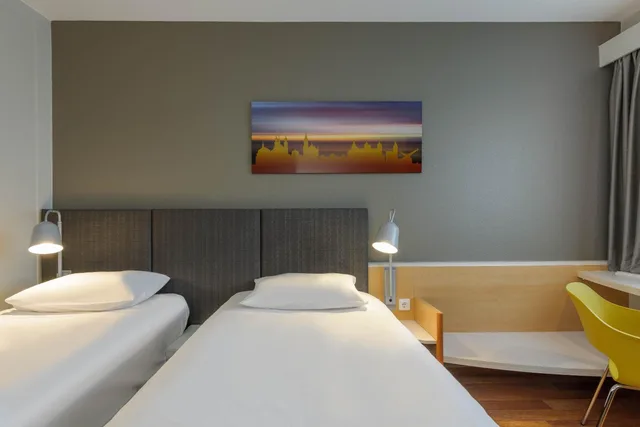 غرفة بسريرين منفصلين، Ibis Wuerzburg City 7/10